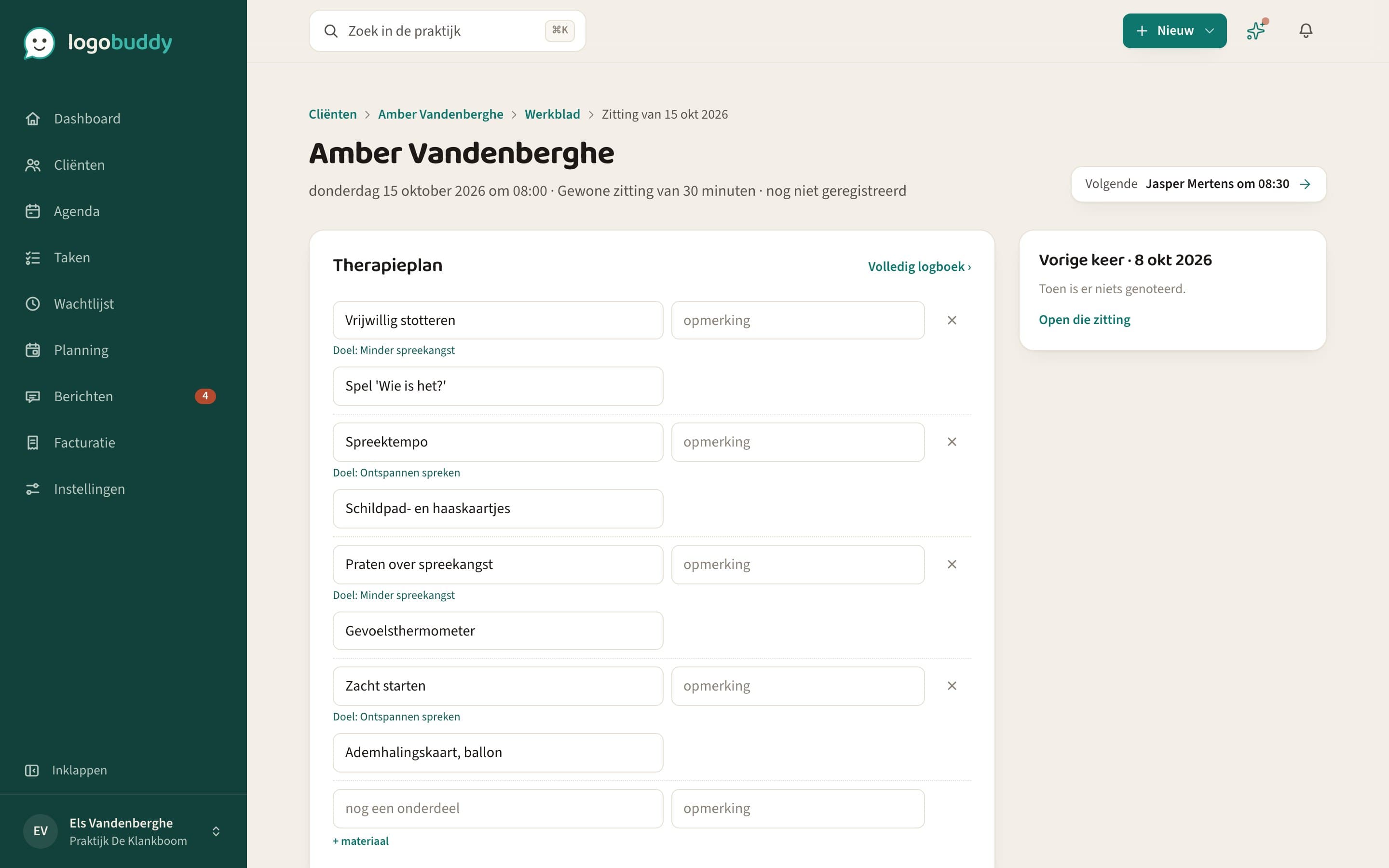 Het werkblad van een komende zitting met het therapieplan in regels en een notitie